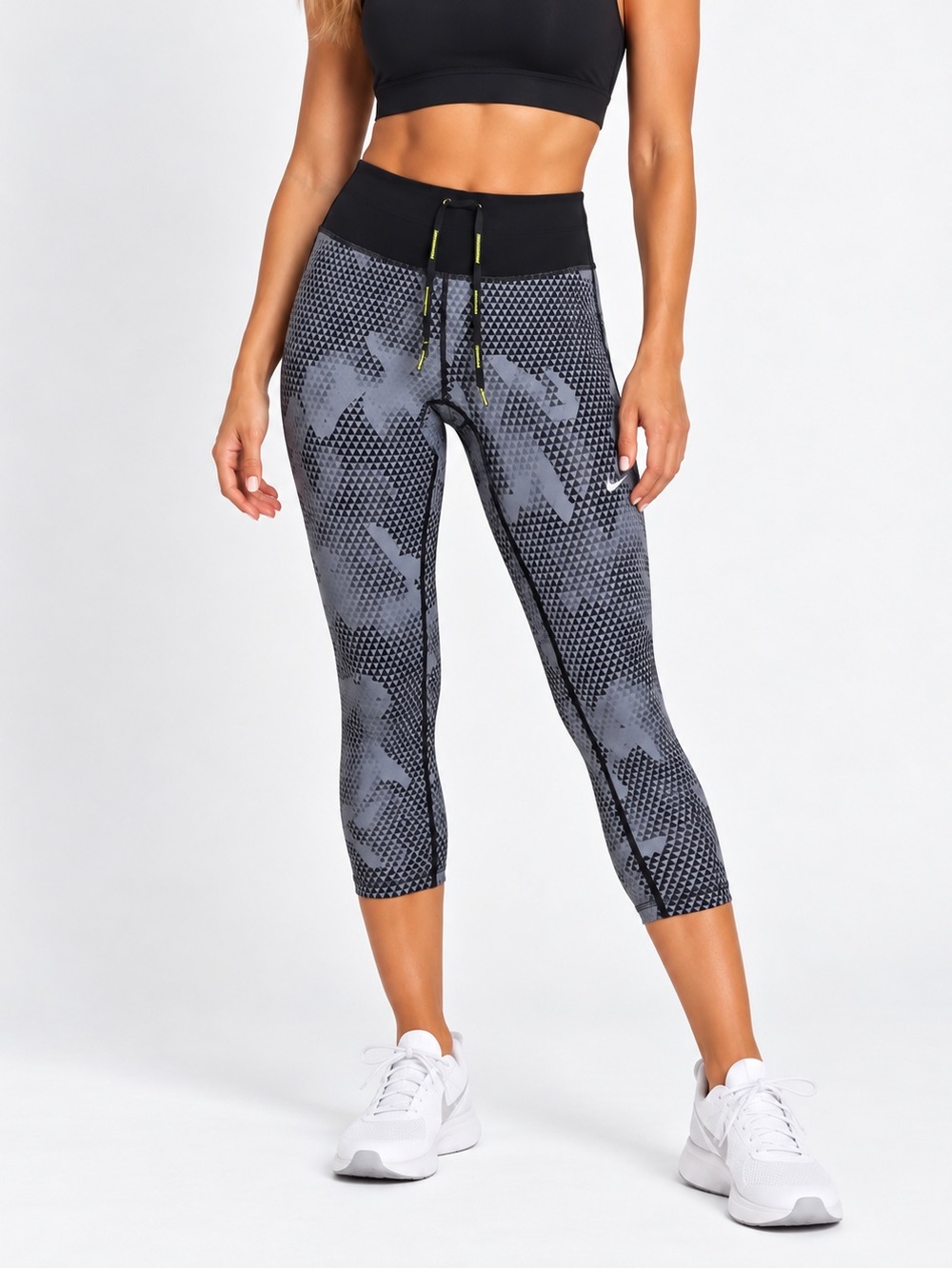 Nike Gray & Black Geo-Print Capri Leggings